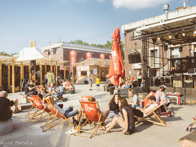 Derniers jours pour profiter de La Station Flottante : le club alternatif embarqué sur une péniche La Station