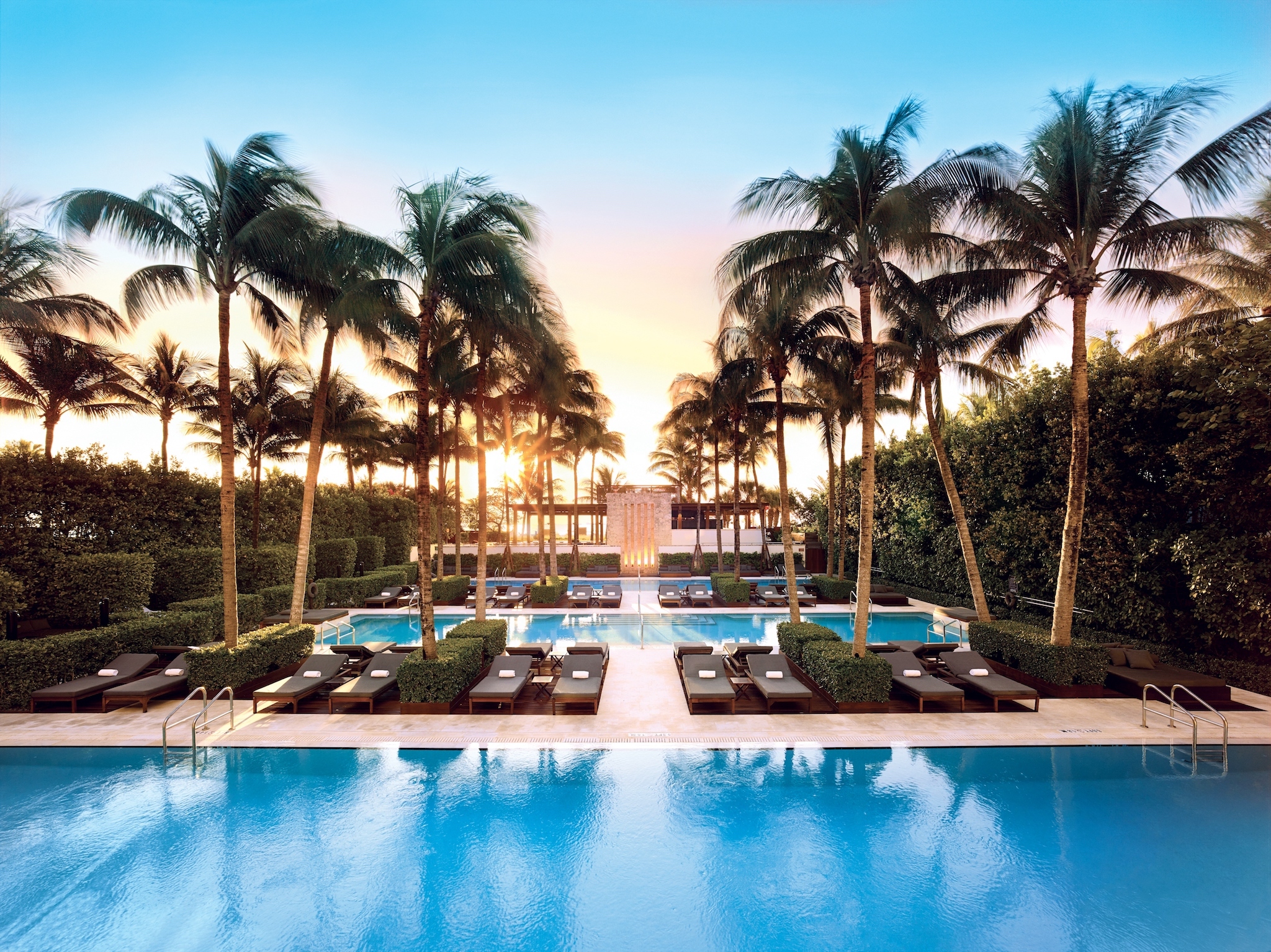 These Miami hotels are now offering day passes for their swimming pools