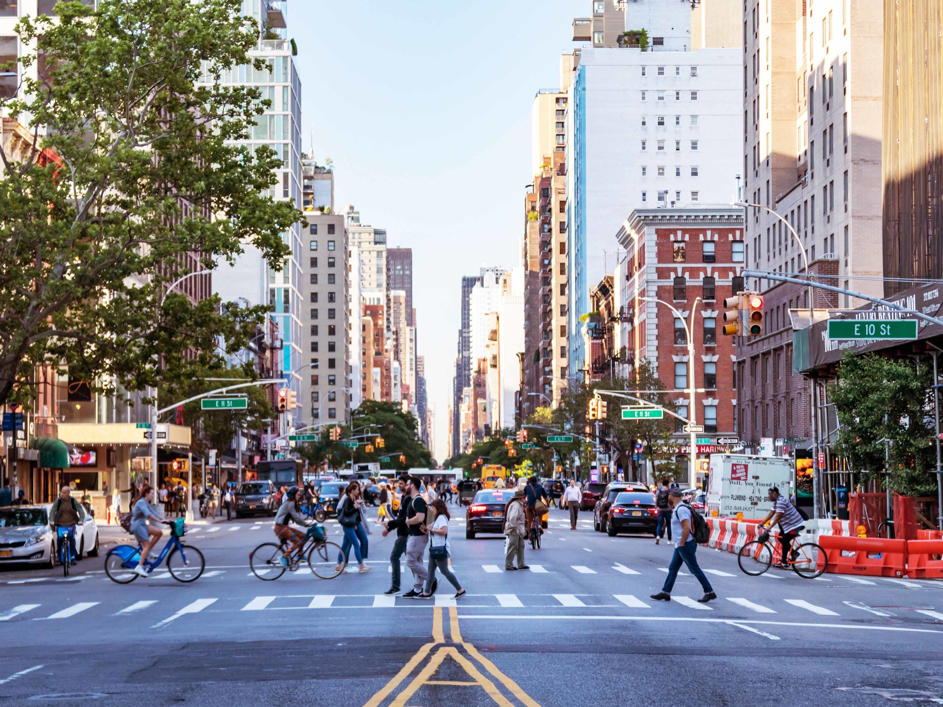 Giving Pedestrians a Head Start Crossing Streets - The New York Times