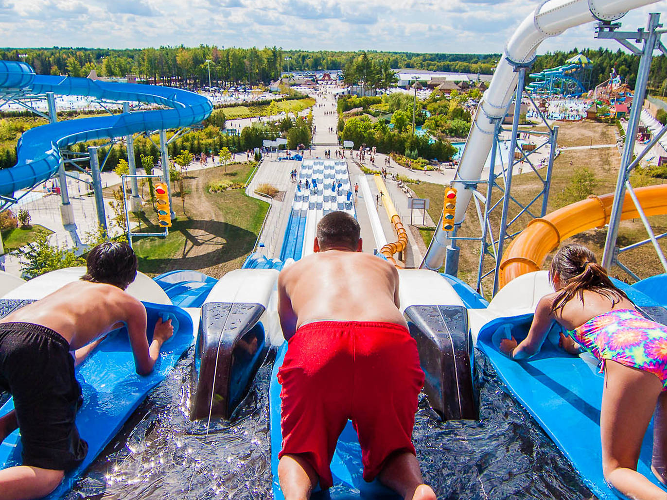 15 Best Water Parks in and Around Montreal to Get Wet and Have Fun