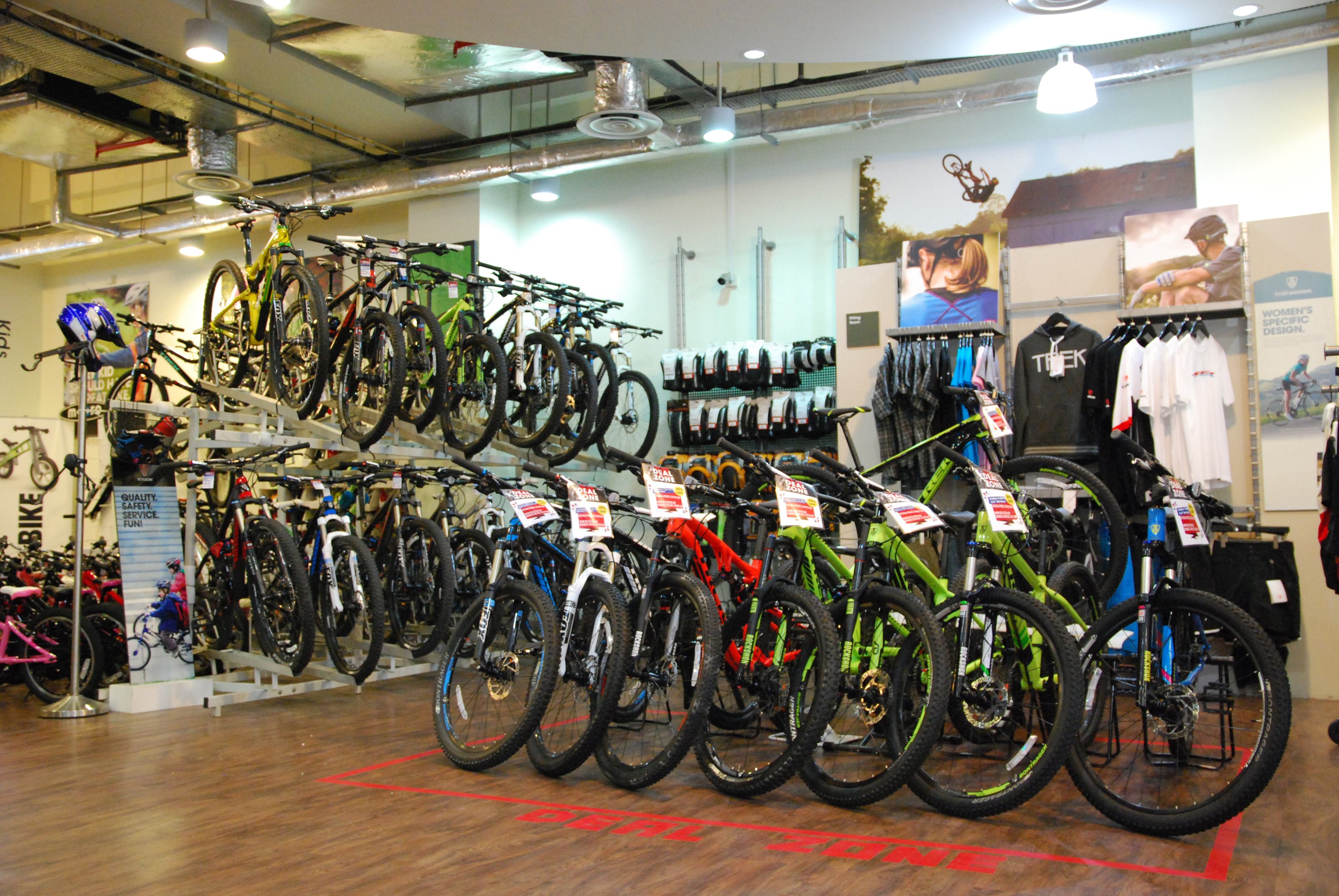 cycle showroom design