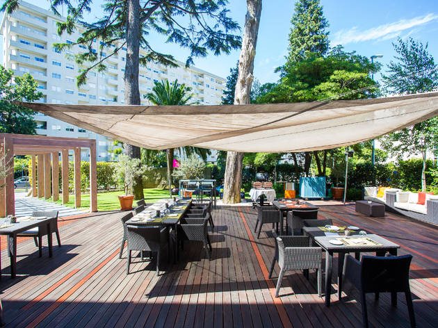 SOMOS Restaurant & Lounge SOMOS Restaurant & Lounge