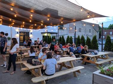 Sip suds at Half Acre Brewery Balmoral Sip suds at Half Acre Brewery Balmoral