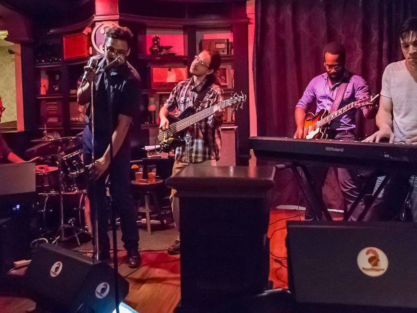 The Best Jazz Bars in Montreal Where the Live Music is Hot