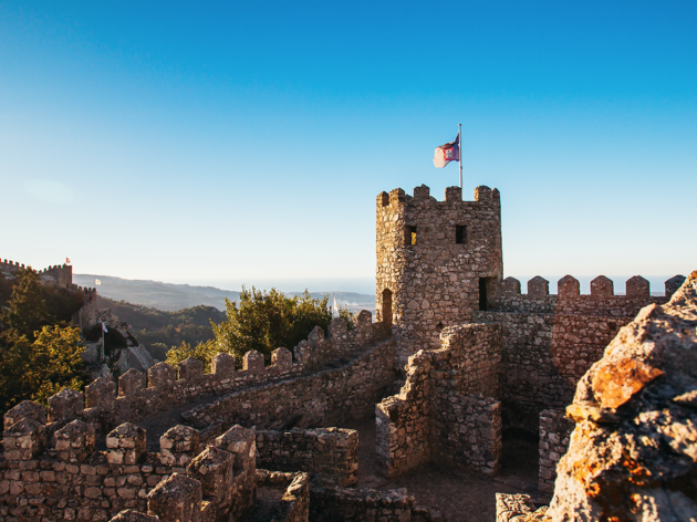 CASTELO DOS MOUROS CASTELO DOS MOUROS