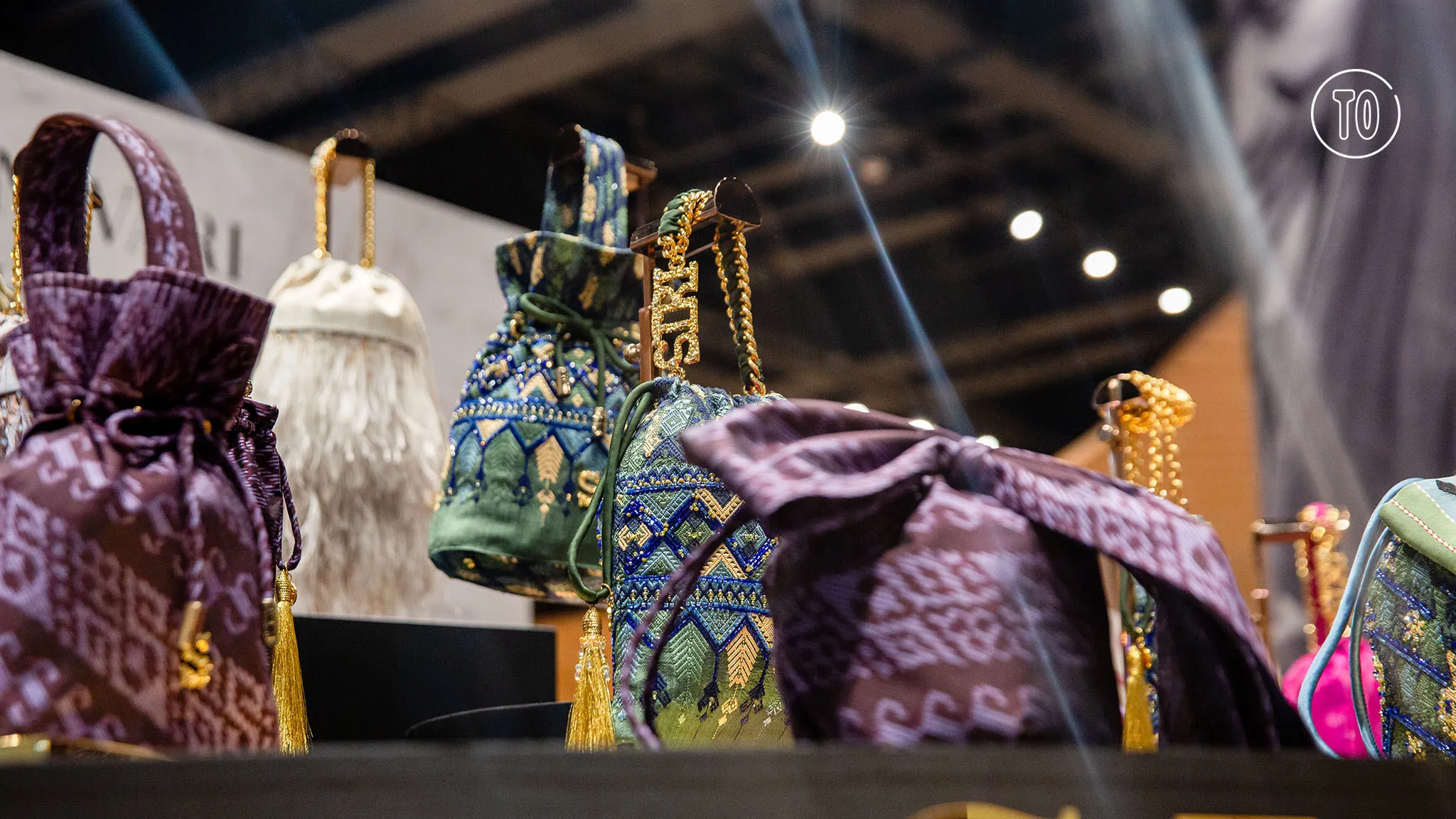 Sirivannavari Bangkok Thai Silk Handbags