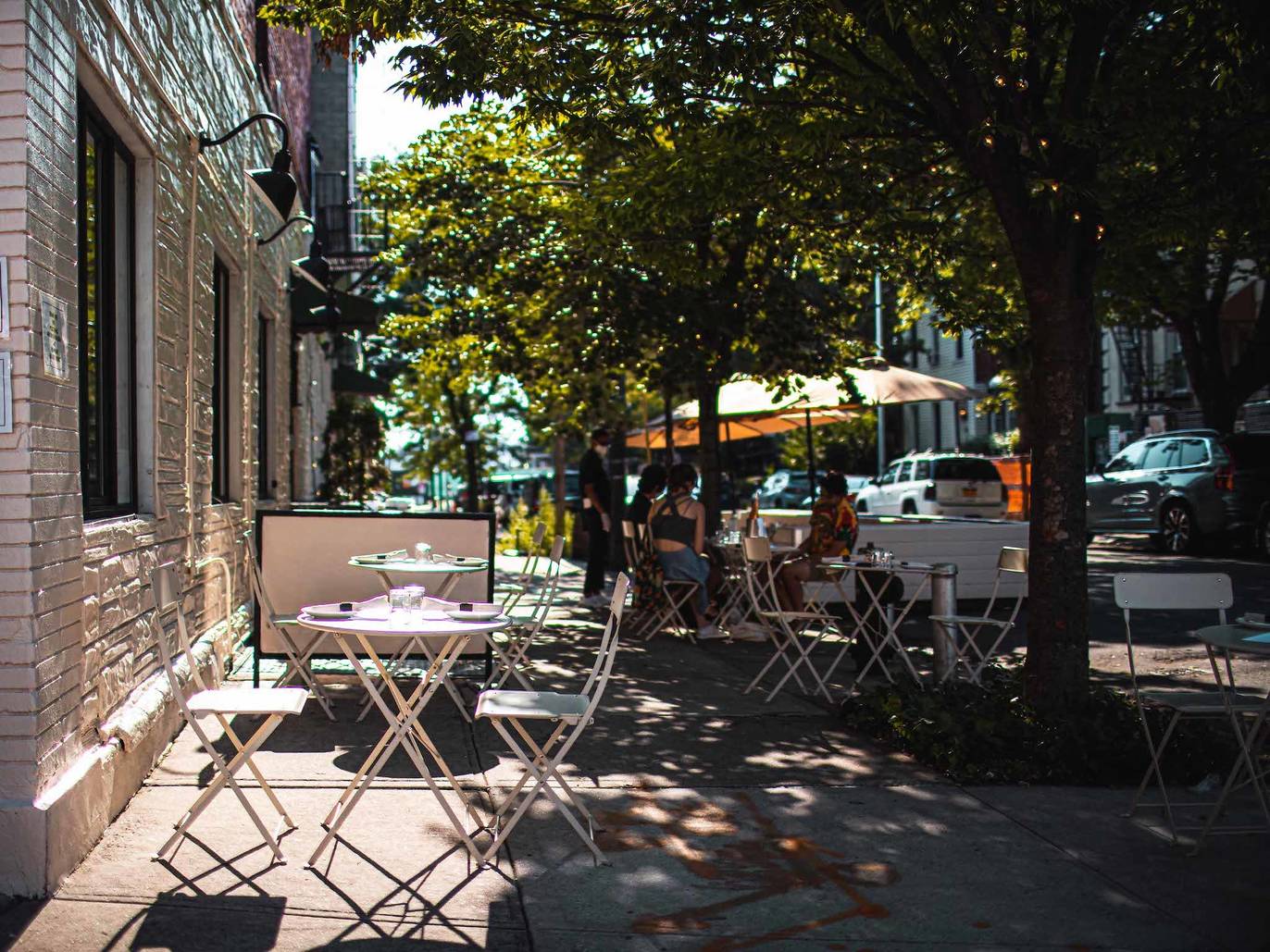 5 great outdoor dining spots in Greenpoint