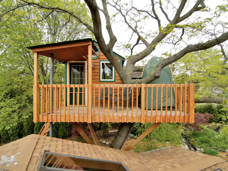 The enchanted garden treehouse in Schaumburg