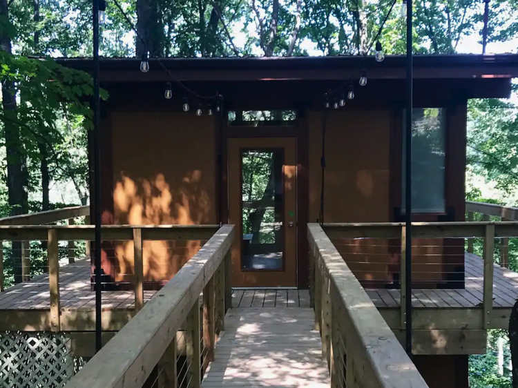 The hocking hills treehouse in South Bloomington, OH