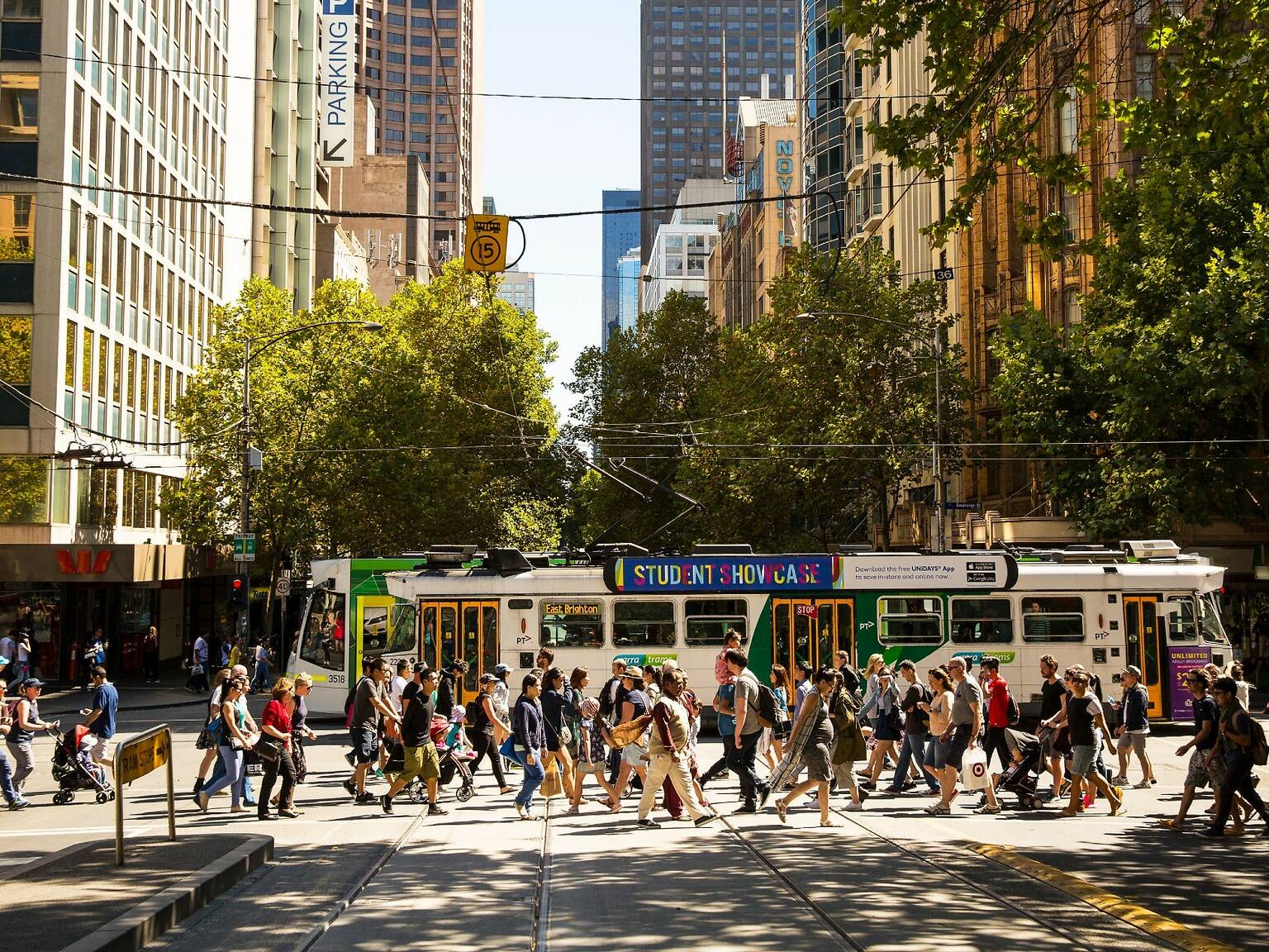 How to pronounce Melbourne