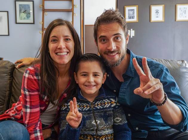 Suena Familiar Suena Familiar, serie mamás y papás