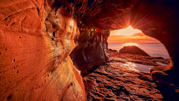 Tìm kiếm đường hầm bí mật xuyên vách đá Queenscliff Tunnel - Queenscliff Tunnel (Manly Wormhole)