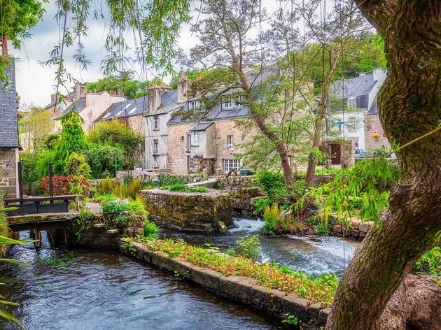 Idyllic scenery at Pont-Aven, a commune in the Finistere department of Brittany (Bretagne) in northwestern France Idyllic scenery at Pont-Aven, a commune in the Finistere department of Brittany (Bretagne) in northwestern France