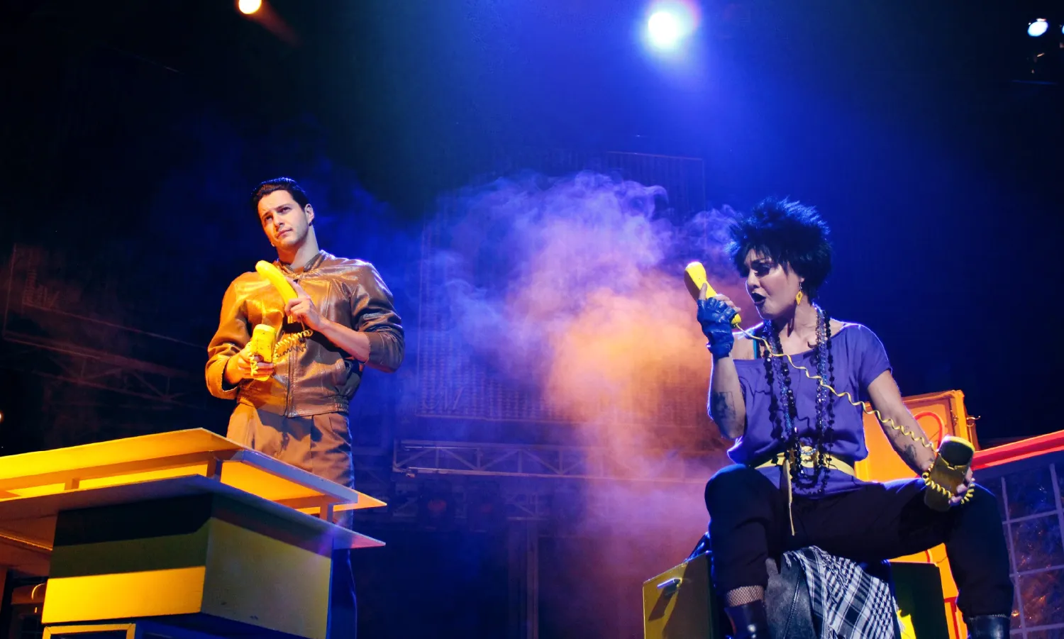 Actores en escena del musical Mentiras