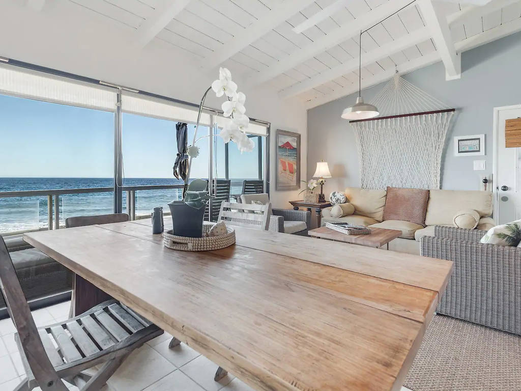 9 Best Beachfront Airbnbs in Los Angeles for 2023 Best Places to Stay