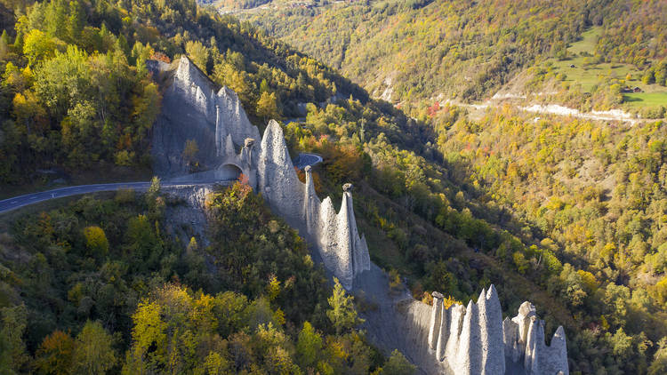 Discover geological wonders in Euseigne