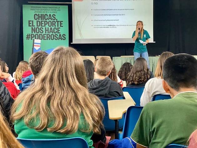 Chicas, el deporte nos hace poderosas Chicas, el deporte nos hace poderosas