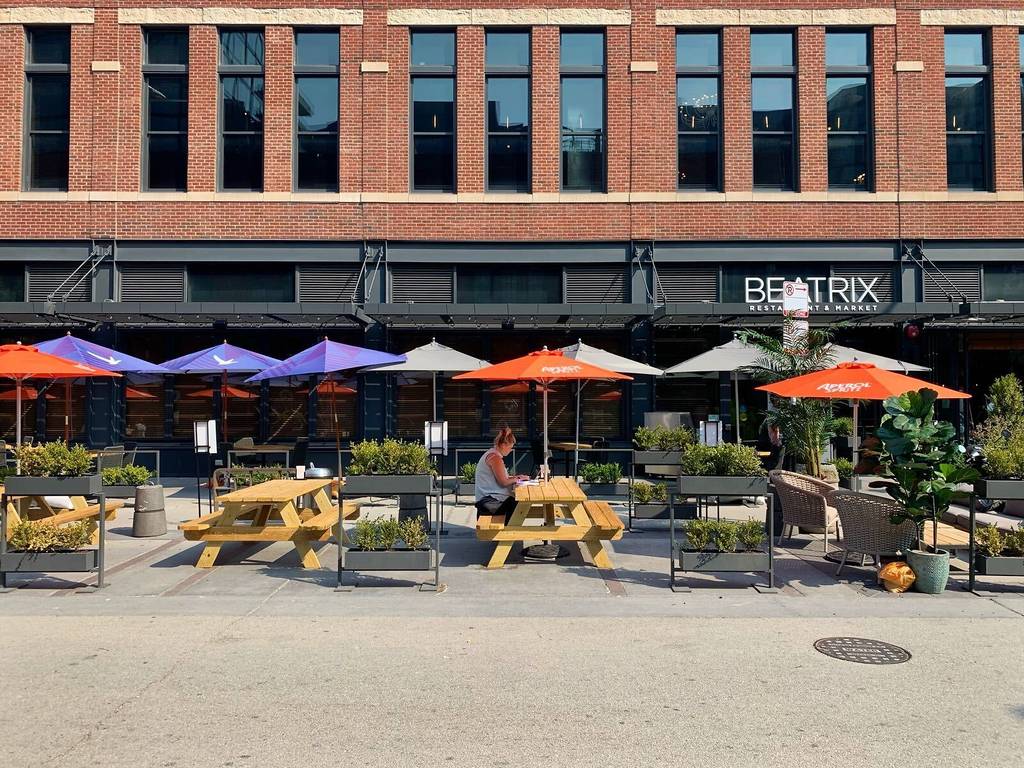 15 Chicago Streets That Are Open for Outdoor Dining