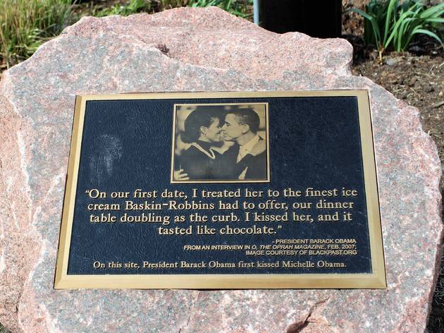 Obama First Kiss plaque