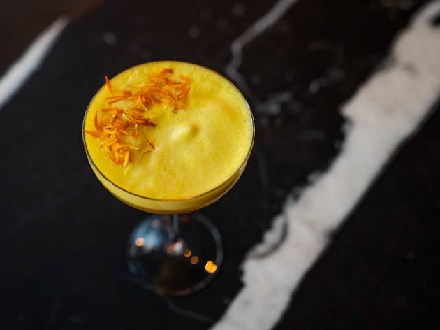 brujas coctel con mezcal de brujas
