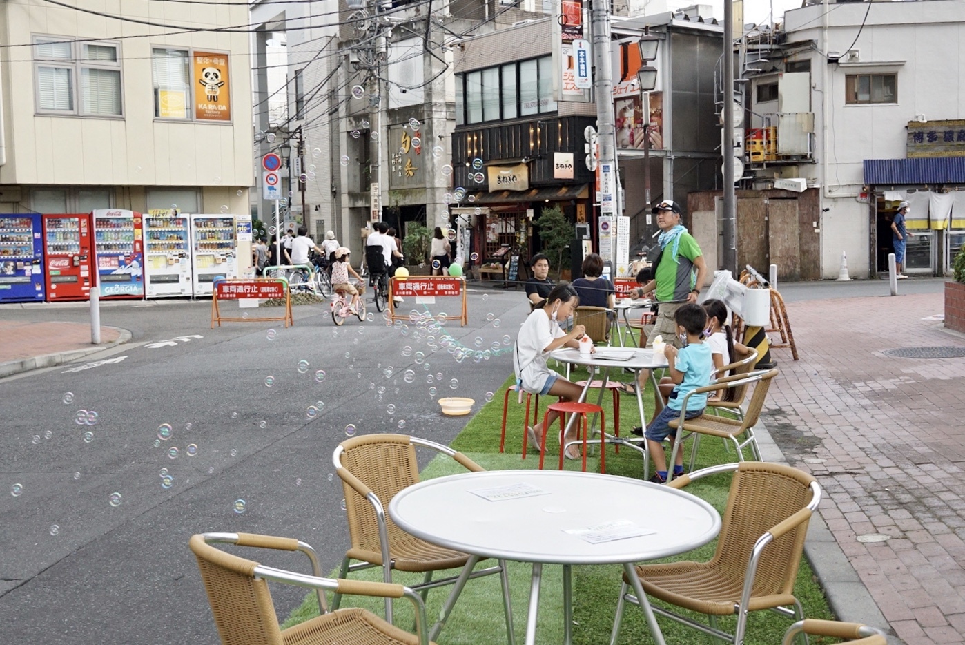 コロナ禍の好機 国道がテラス席になる二子玉川まちみちテラスを開催