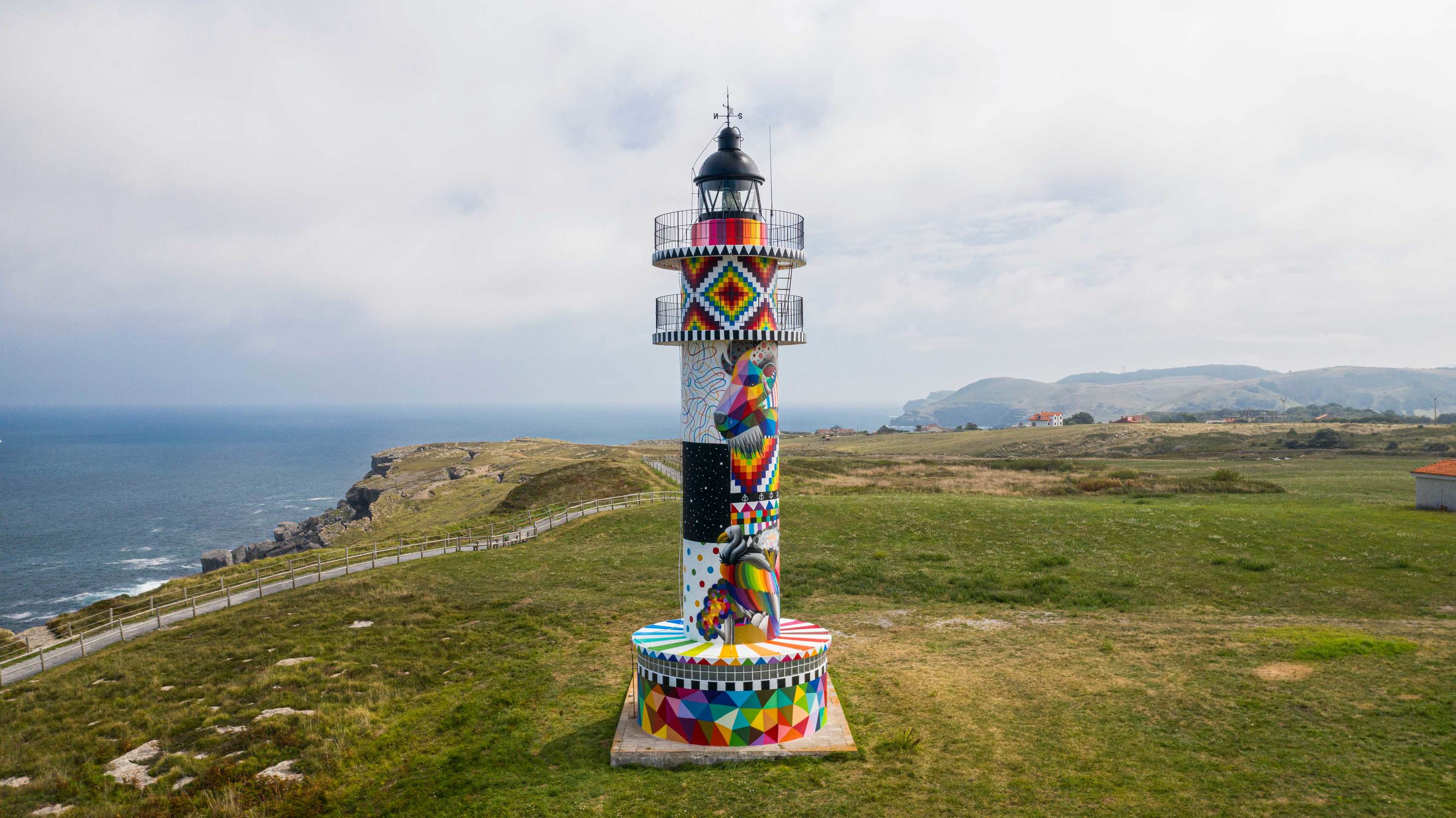 Este faro español se ha transformado en una auténtica obra de arte