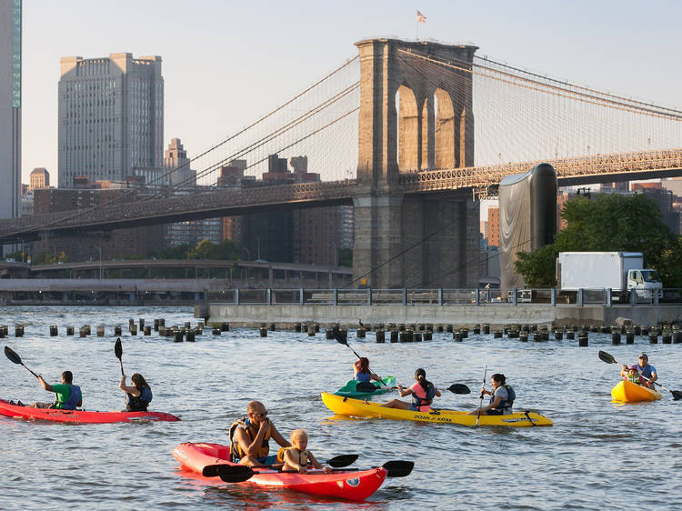 Free kayaking in NYC for outdoor adventure and gorgeous city views