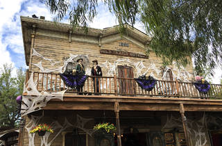 There S A Halloween Themed Food Festival Headed To Knott S Berry Farm