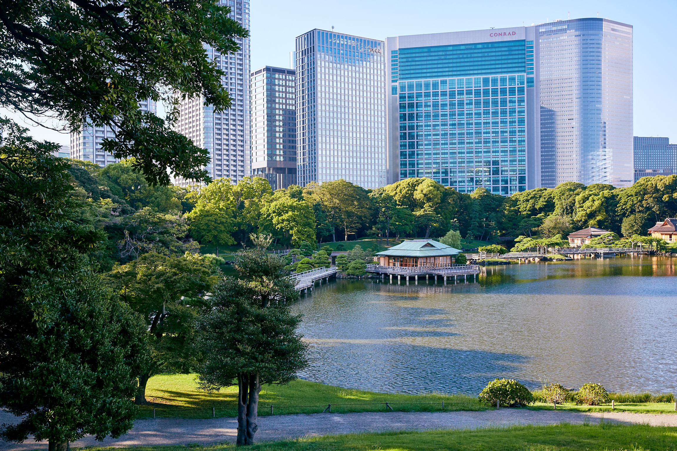 Hamarikyu Garden Attractions In Shiodome Tokyo