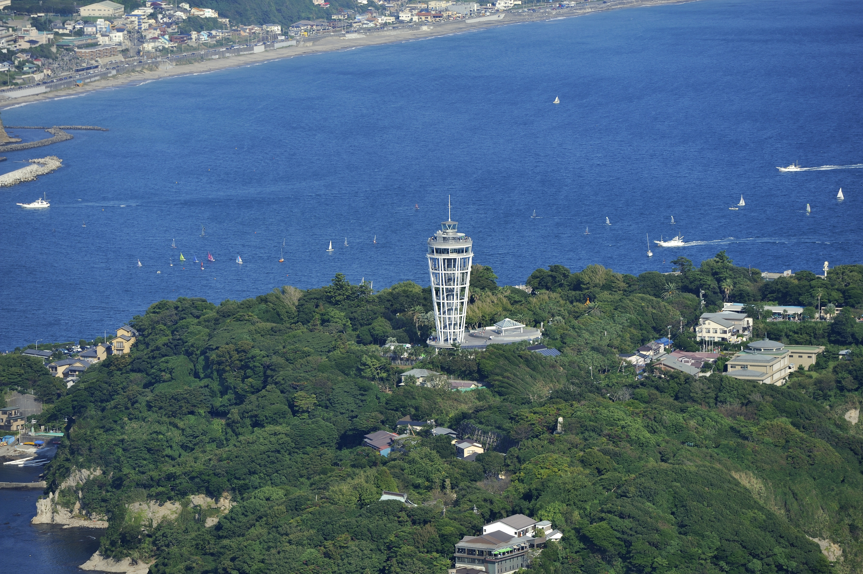 15 best things to do on Enoshima: attractions, restaurants, cafés and ...