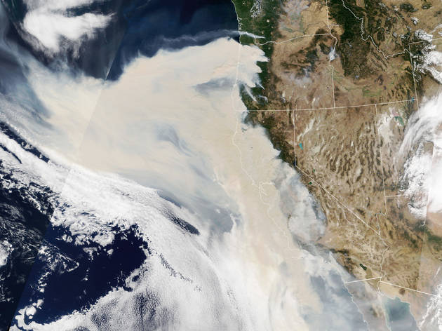 These satellite images showing smoke over the West Coast look surreal NASA smoke