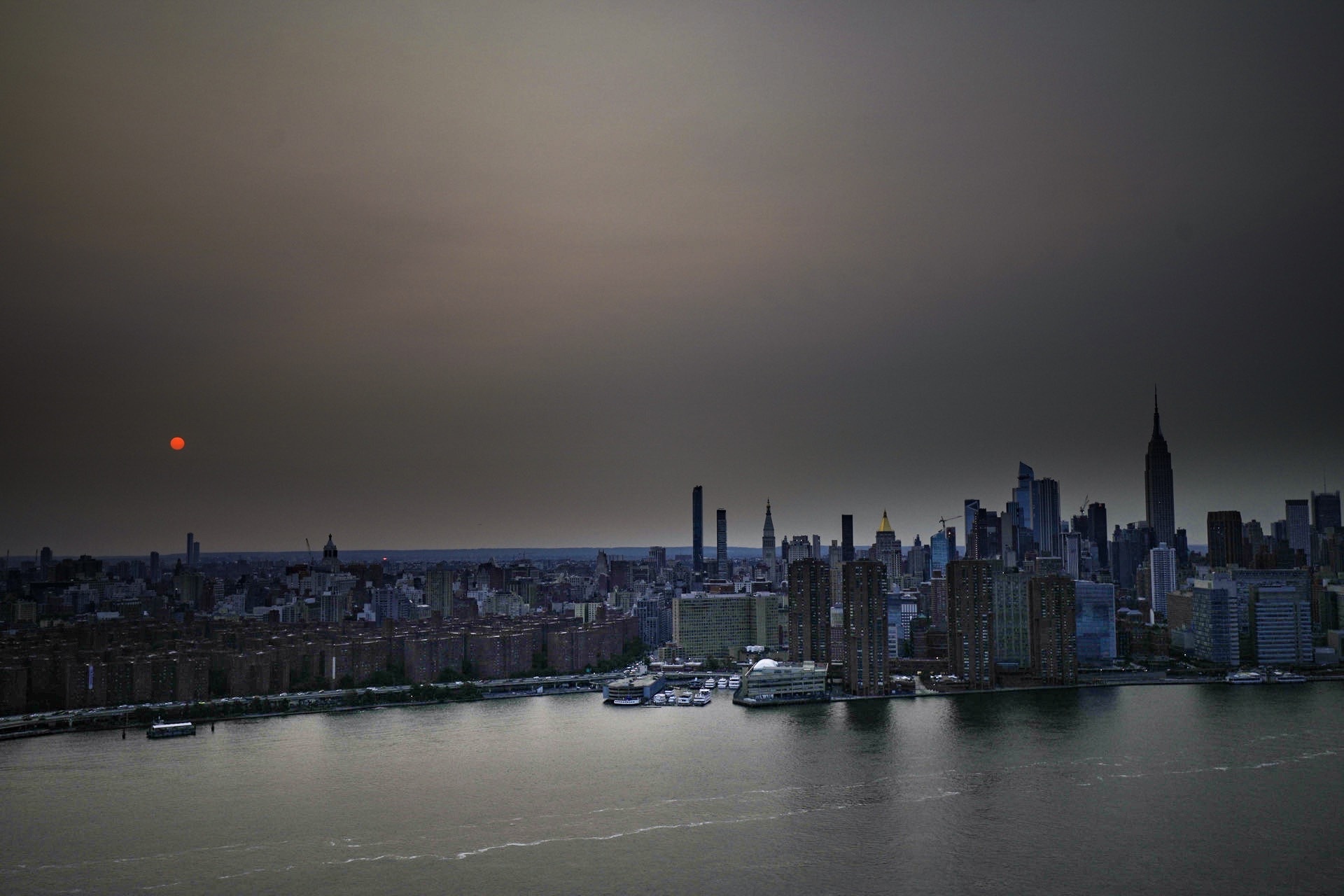 See Hazy Shots Of The Nyc Skyline Due To Smoke From West Coast Wildfires