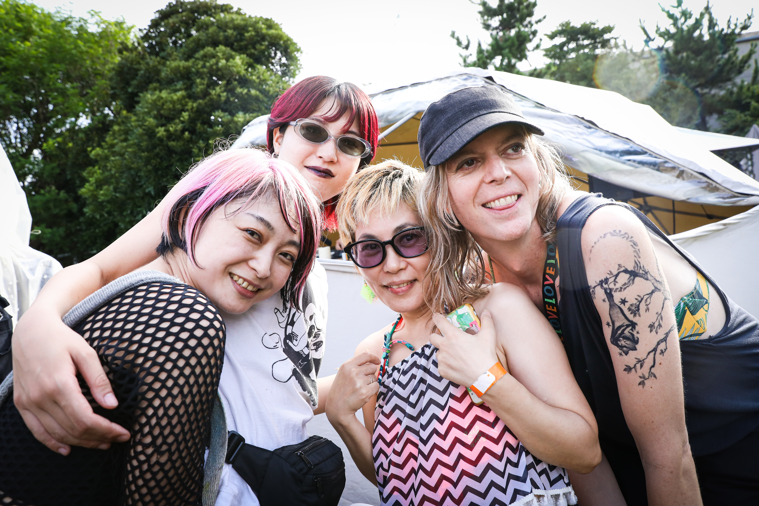 左から、7e、Mari Sakurai、ミドリ、エリン Photo: Toshimura