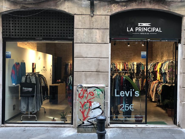 Las 15 mejores tiendas de segunda mano y ropa 'vintage' en Barcelona
