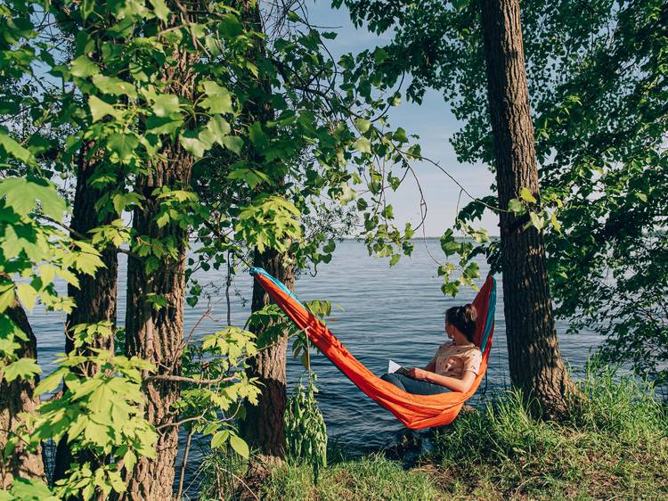 Hike or bike along the Saint-Lawrence