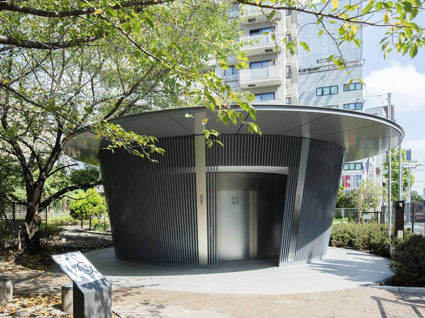日本を代表する建築家やクリエーターの公衆トイレ