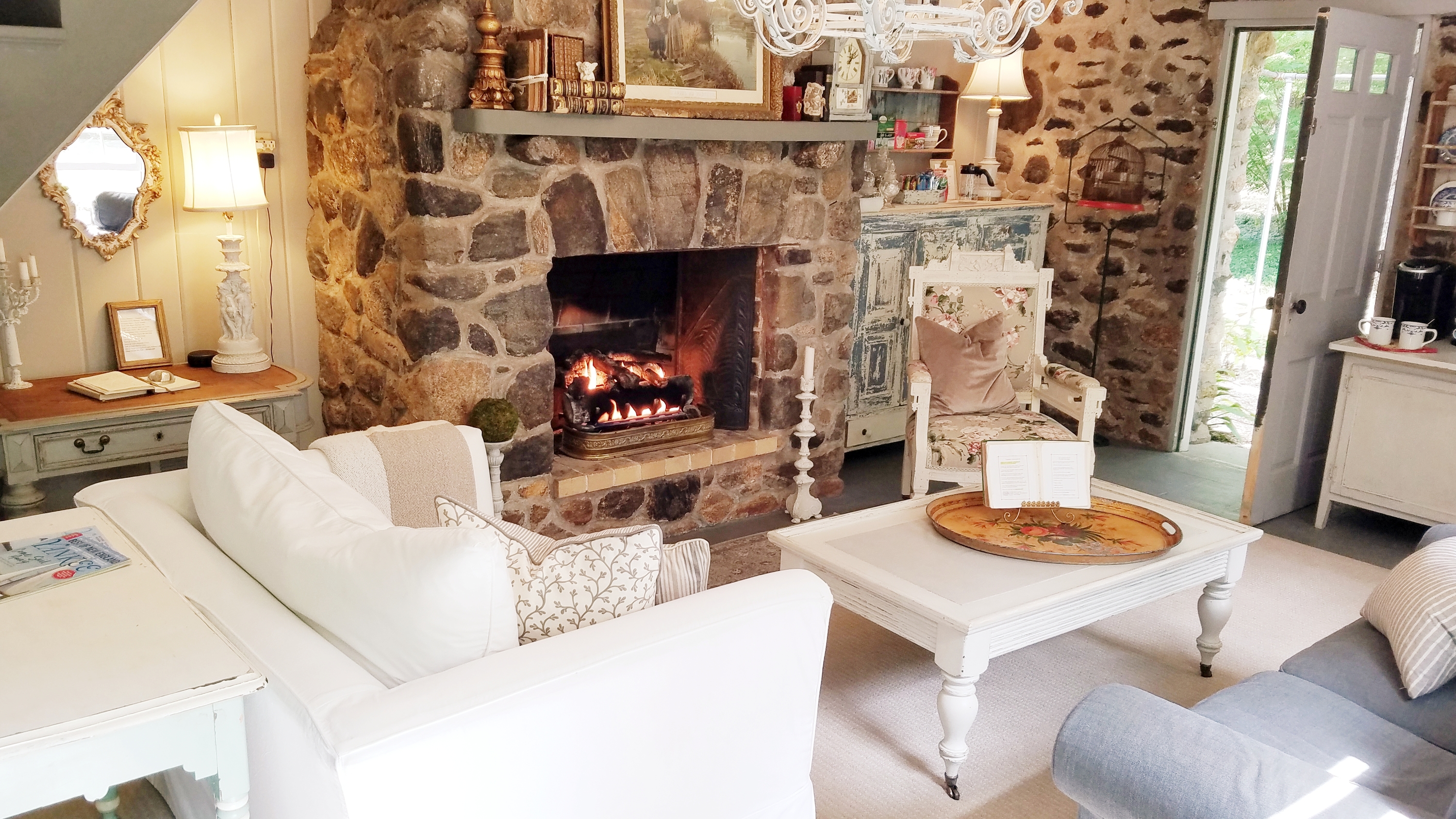 The Coziest Airbnbs You Can Rent Near Nyc This Fall