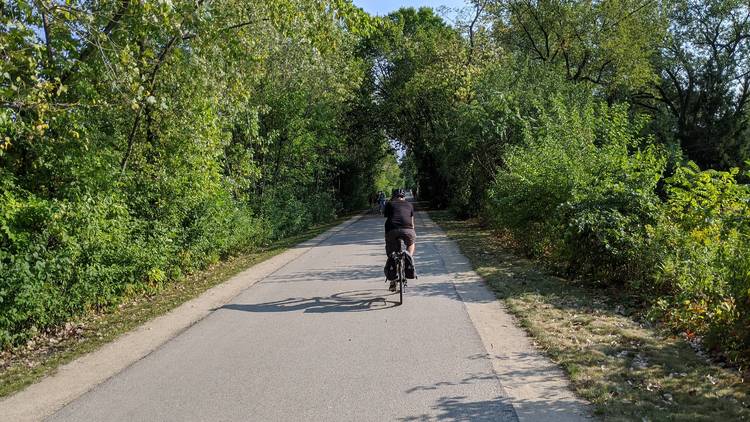 Highland park equinox: Skokie Valley Trail