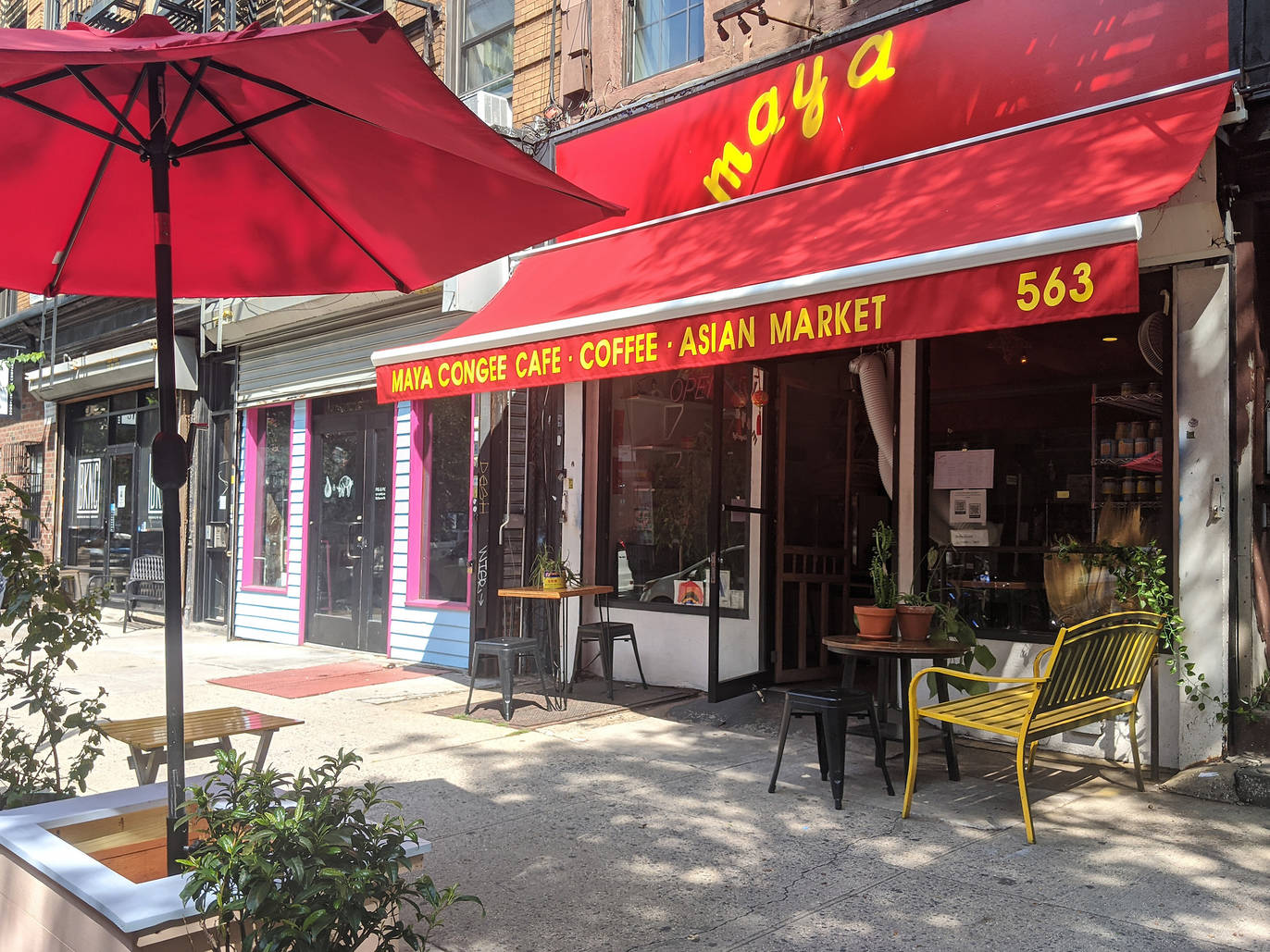 5 great outdoor dining spots in BedStuy