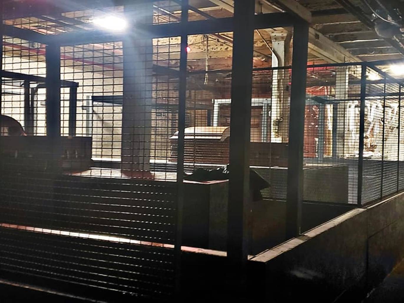 14 Terrifying Haunted Houses Near Chicago