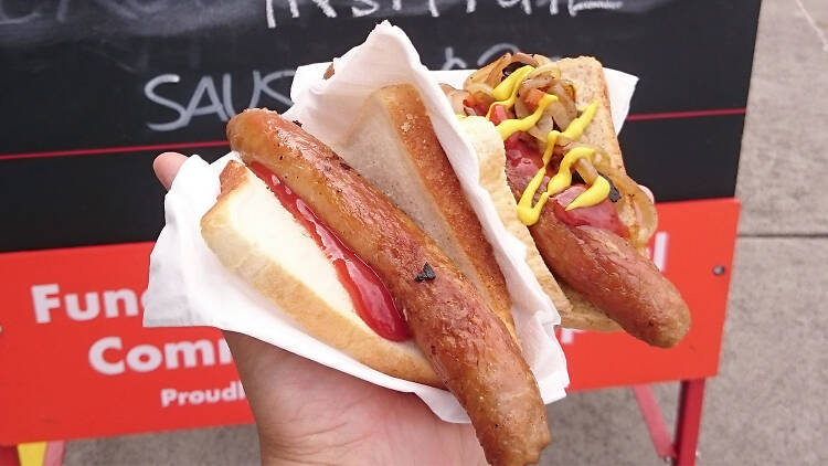 Bunnings sausage sizzle