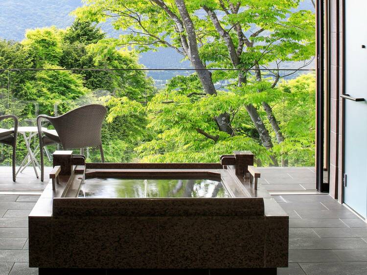 Hiramatsu Hakone-Sengokuhara, balcony onsen bath