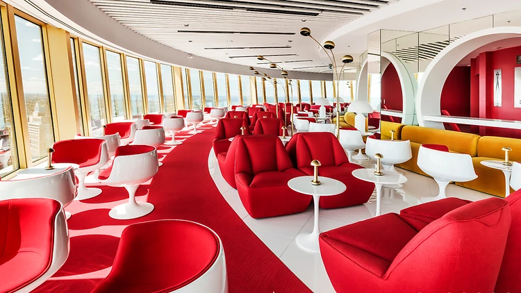 Ngắm toàn cảnh 360 độ từ tầng mây tại Bar 83 (Sydney Tower) - Bar 83 at Sydney Tower Eye