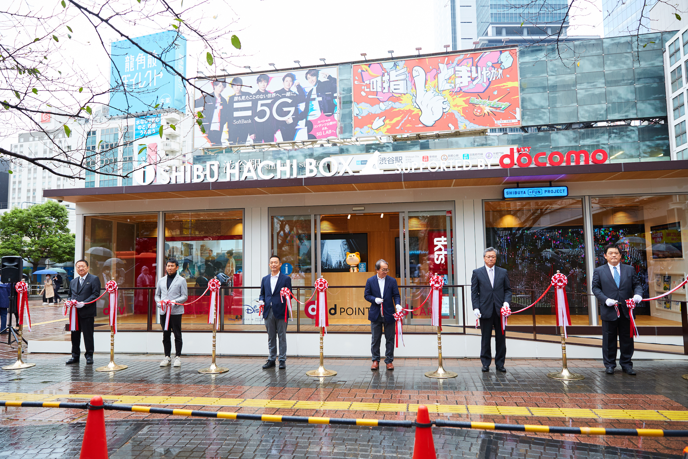 渋谷ハチ公前に新たな観光案内所シブハチボックスがオープン