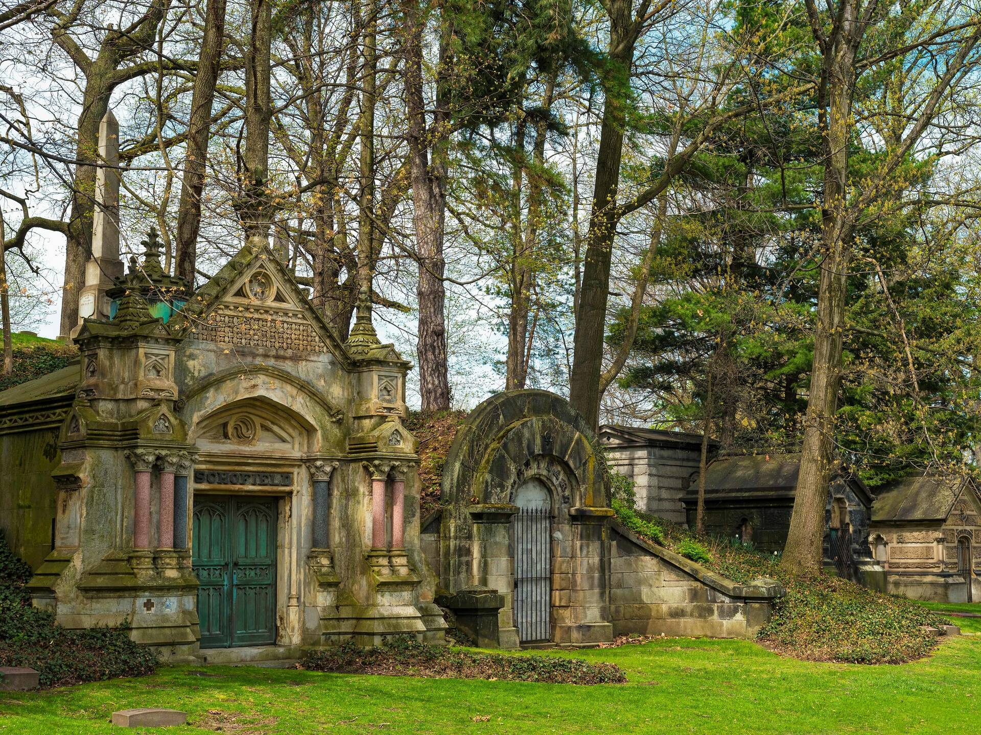 19 Most Beautiful Cemeteries In The U.S. To Visit Year Round