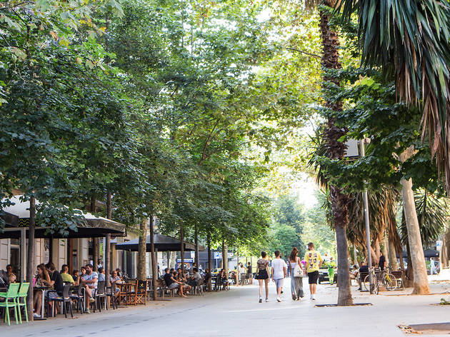 Carrer d'Enric Granados, Esquerra d'Eixample, Barcelona Carrer d'Enric Granados, Esquerra d'Eixample, Barcelona