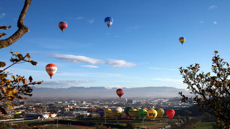 Cerca del río o cerca las nubes, en Osona