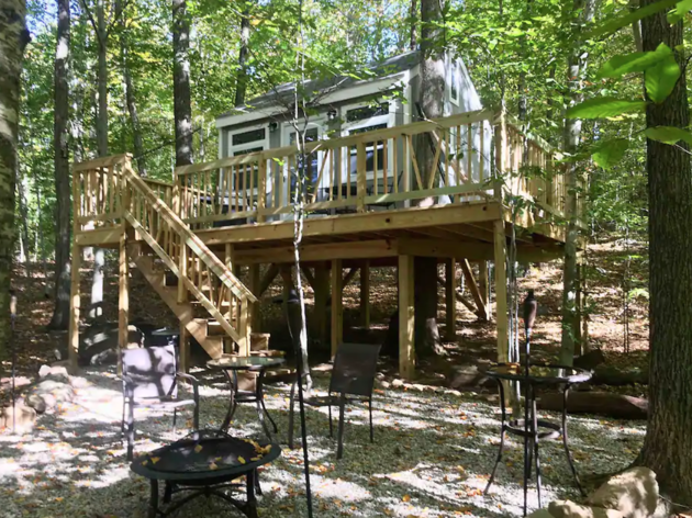 emerald forest treehouse airbnb