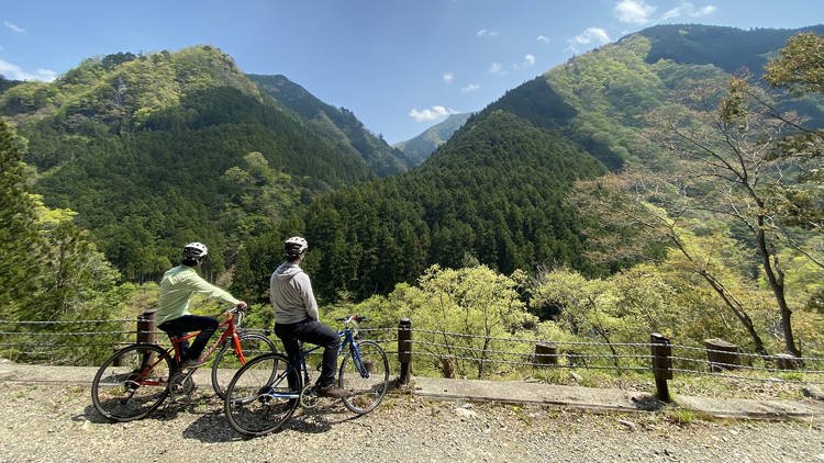 Okutama English cycling tours Trekkling