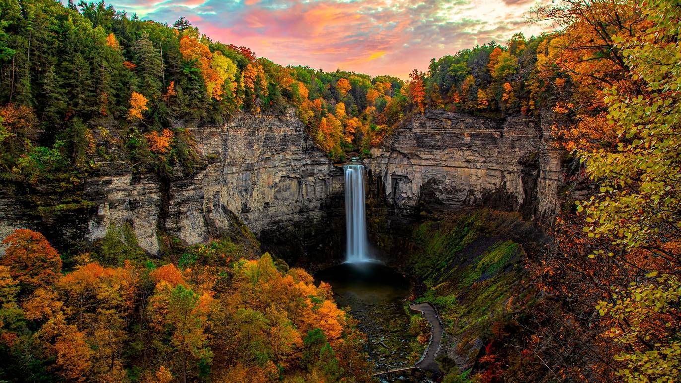 Picturesque Fall Getaways From NYC For Leaf Peeping